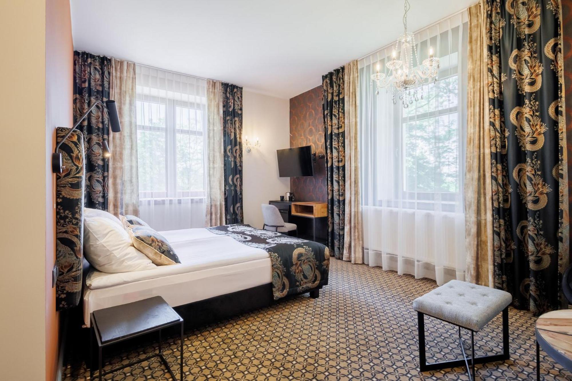 Dwór Prezydencki Boutique Hotel&SPA Zgłobice Zewnętrze zdjęcie